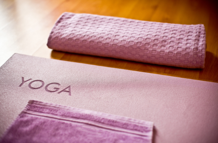 PU Yoga Mat and Anti-Slip Towel for Studio and Retail Brands
