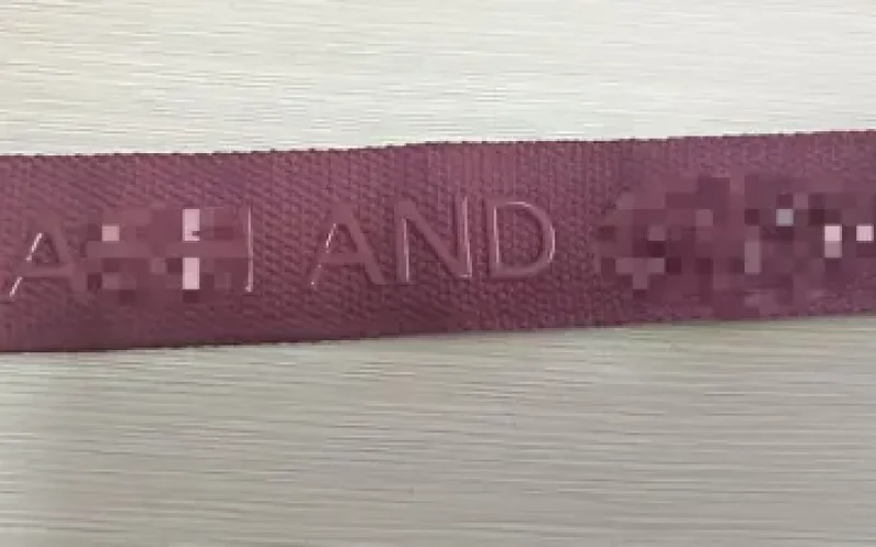 Gel Logo on stength strap